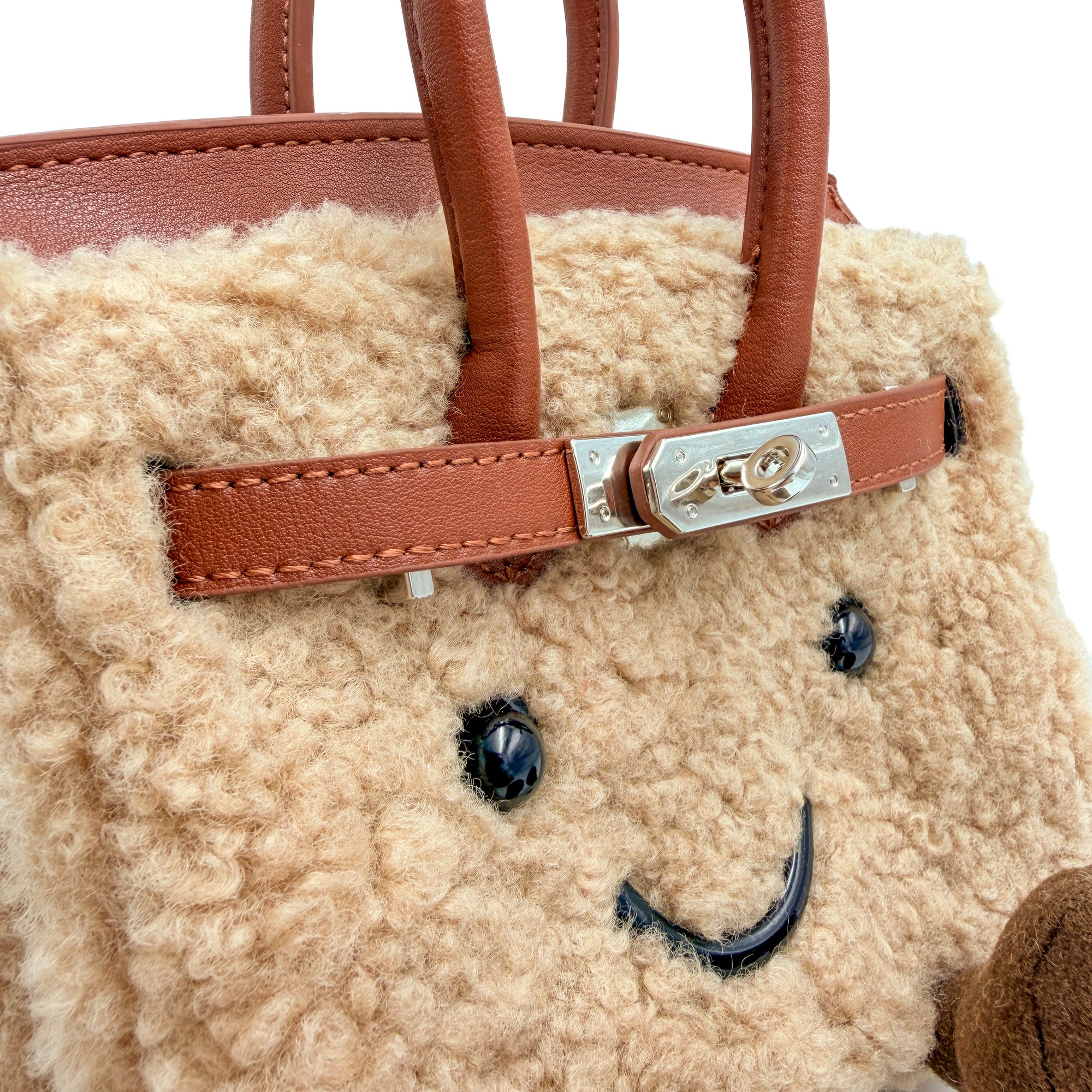 The Jolly Bag Mini — Camel - Close Up