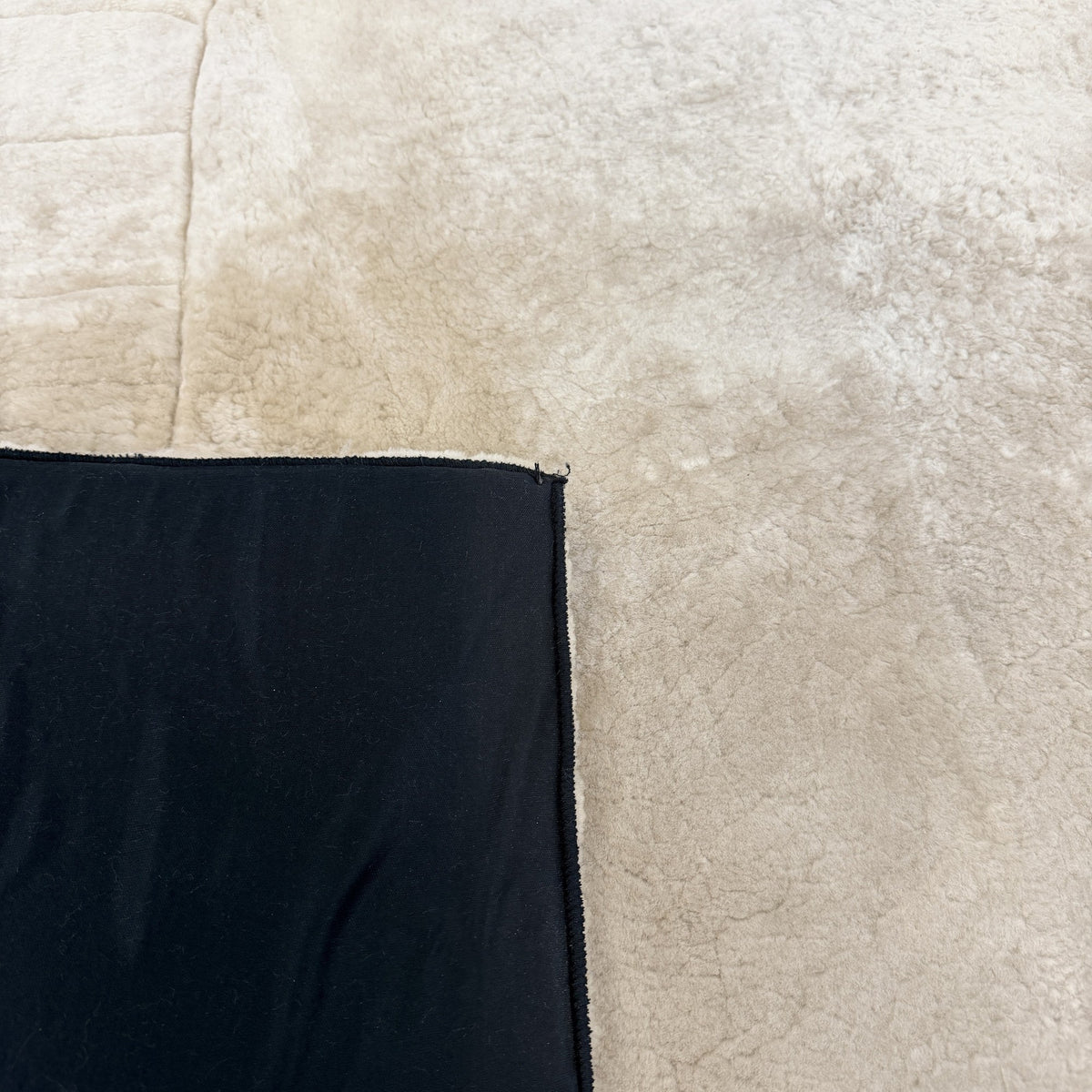 Foam-Backed Sheepskin Plate — Mocha, 16mm Patterned, Large 130 x 160cm