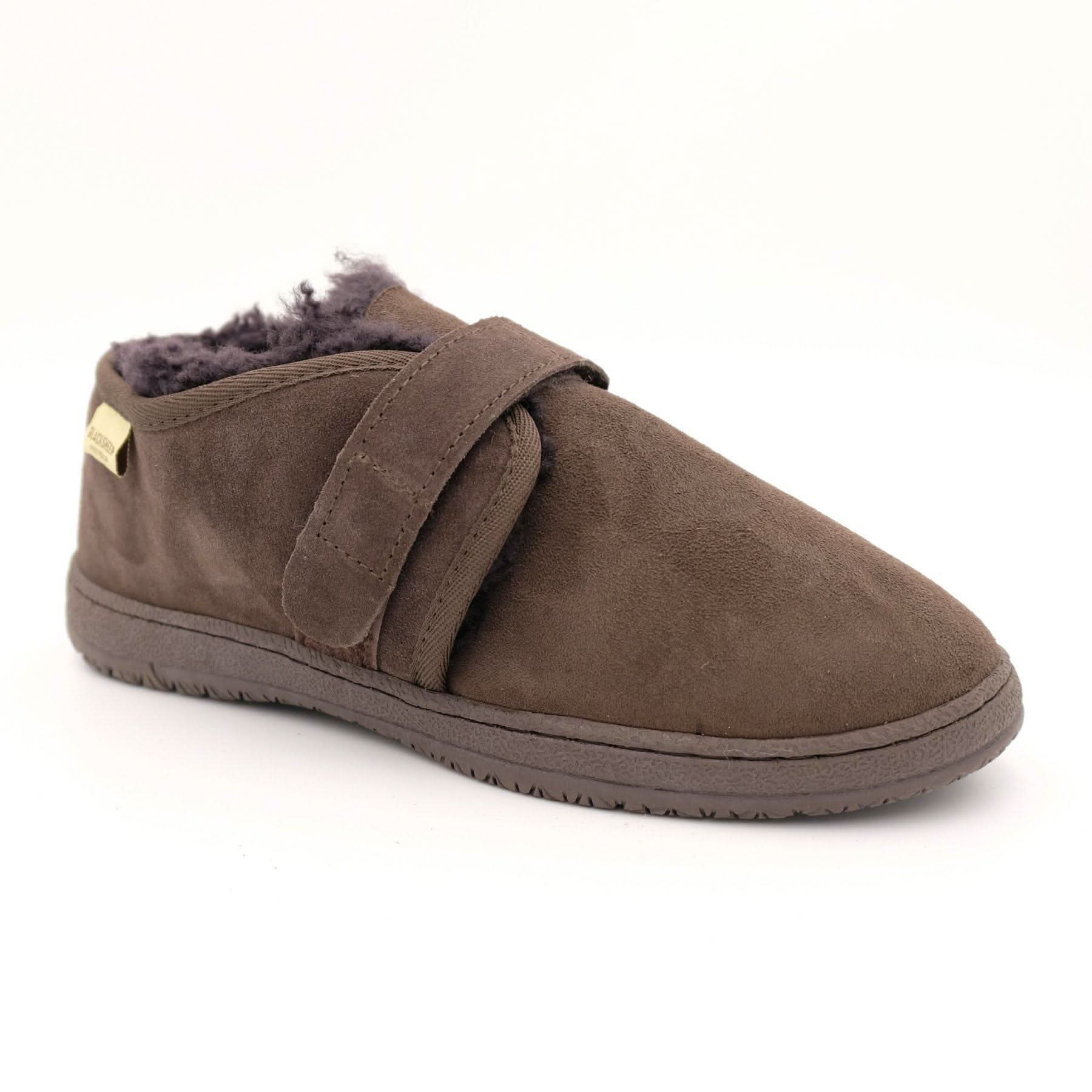 Taupe suede sheepskin slipper boot with wool lining, side view. - Yellow Earth Australia