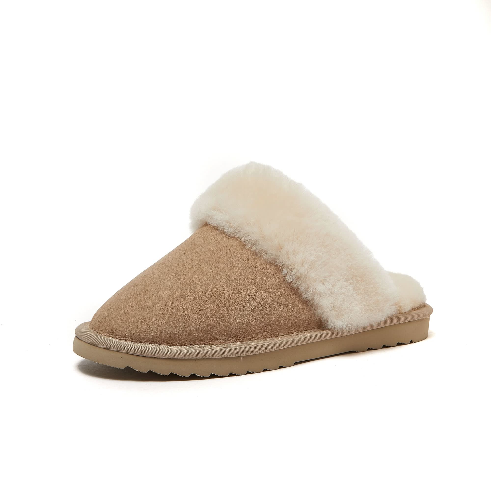 Beige sheepskin slipper with cream wool lining, side view on white background. - Yellow Earth Australia